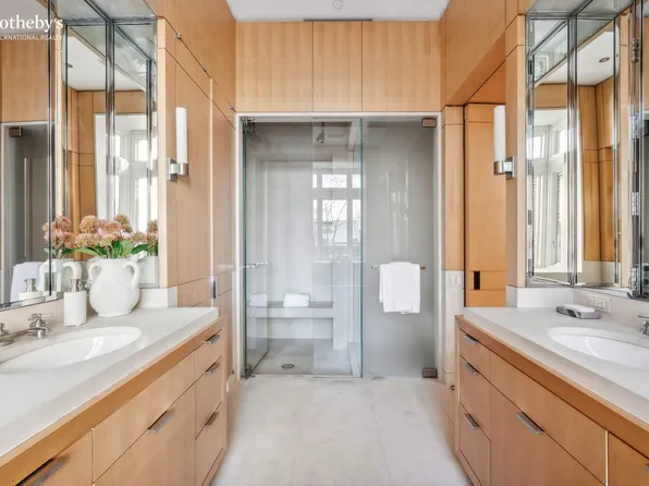 45 Walker Street image 12 of 24