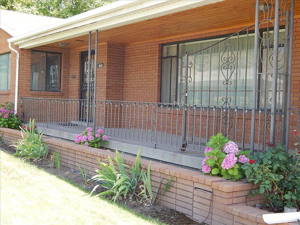 1st image of 2444 E Lambourne Ave