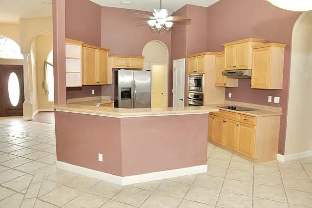 915 Starling Way — Photo 9