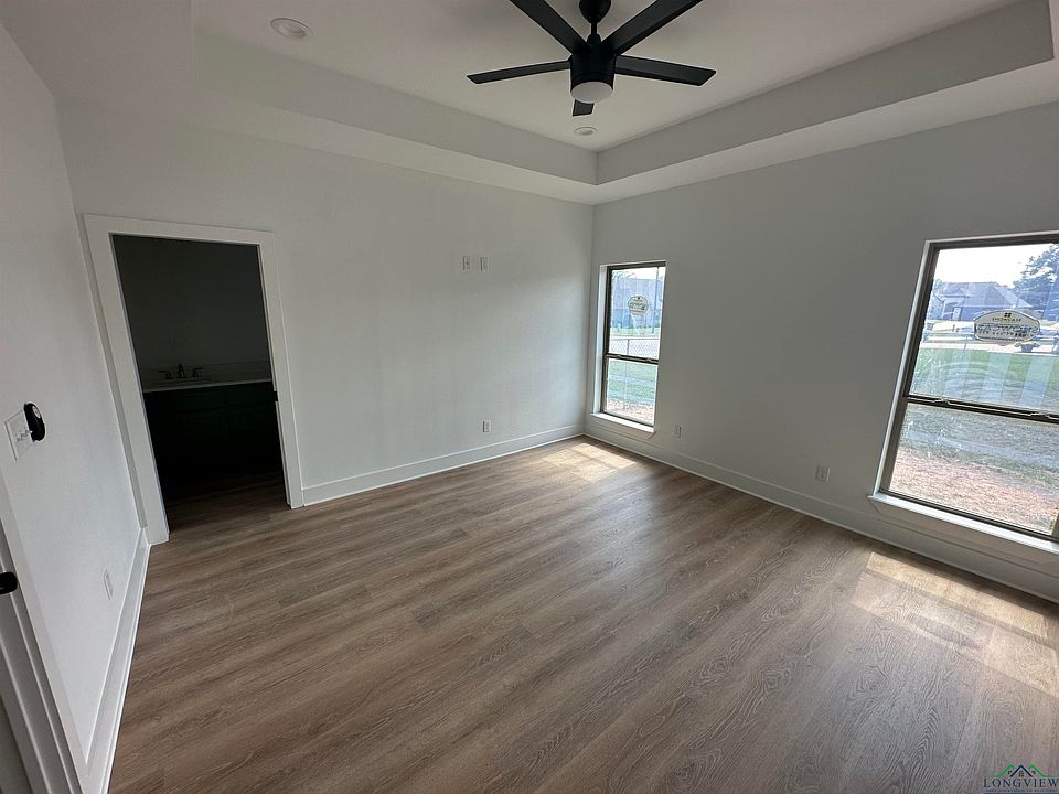 2nd image of 2503 Maggie Ln