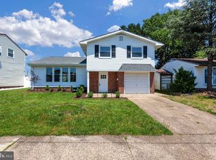 1037 Alpena Rd, Philadelphia, PA 19115