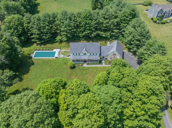 37 Buck Drive, Poughquag, NY 12570