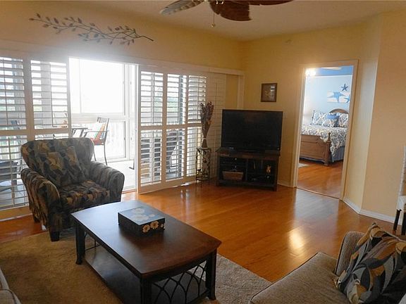5th image of 6450 Shoreline Dr APT 9304