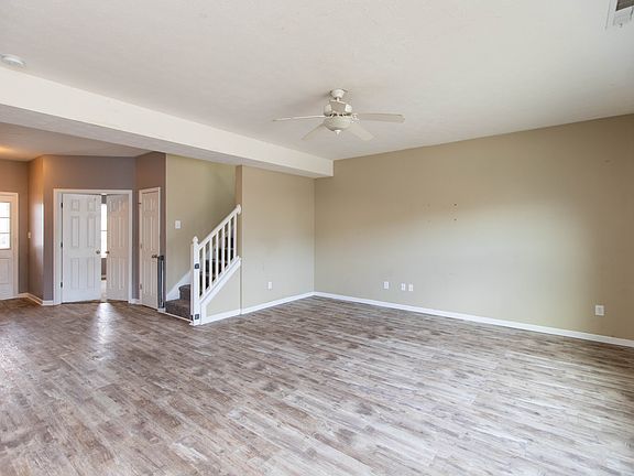 2nd image of 2471 Cabin Hill Rd