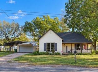 102 E 14th St, Joshua, TX 76058