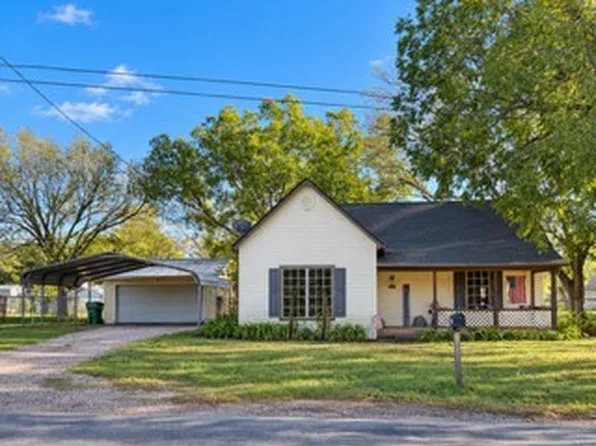 102 E 14th St, Joshua, TX 76058