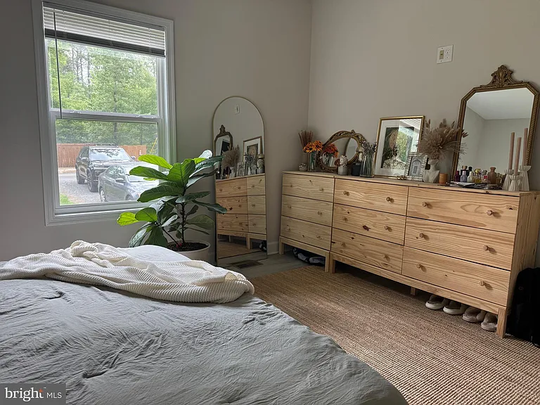 903 Albrough Blvd — Photo 23