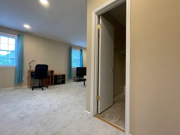 (undisclosed Address), Fairfax, VA 22030