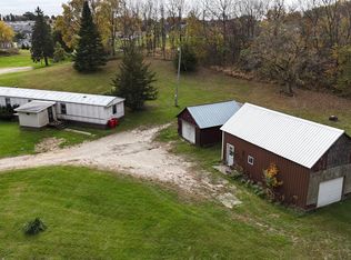805 5th St SW, Pine Island, MN 55963