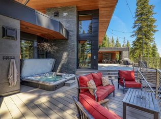 9324 Ninebark Rd, Truckee, CA 96161