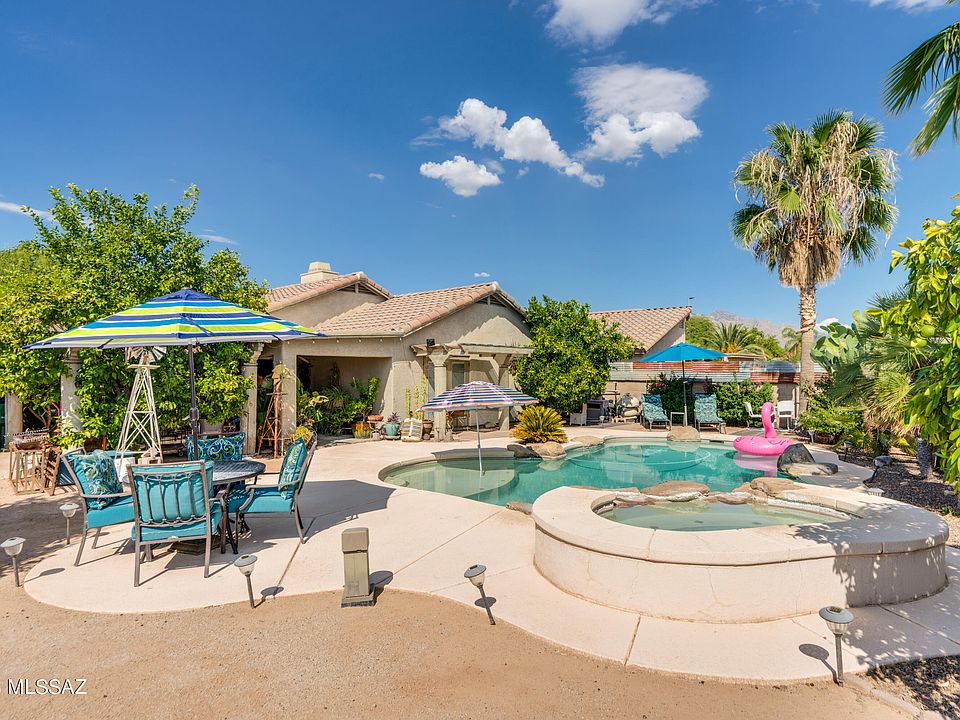 1st image of 2675 W Desert Bluffs Ct
