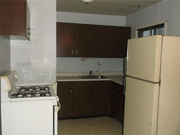 4th image of 2707 Eagledale Dr