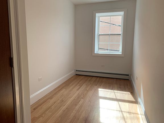 2nd image of 130 Tulip Ave #2B