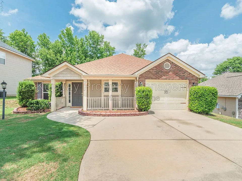 3128 Alexandria Dr