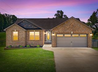 2432 Artie Manning Rd, Clarksville, TN 37042