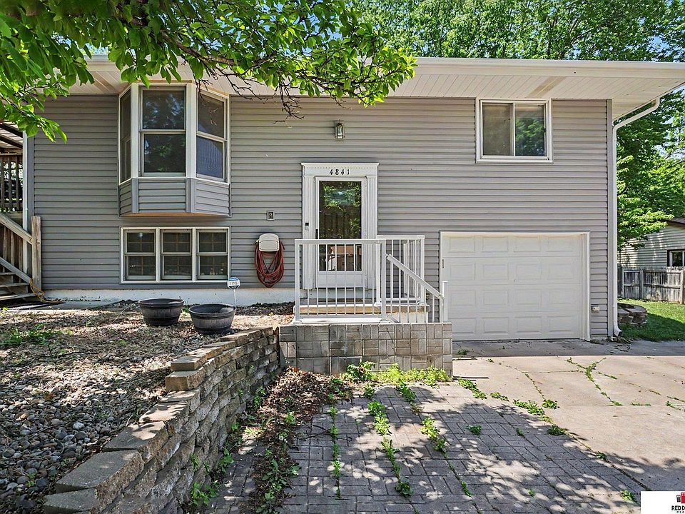 1st image of 4841 Goldenrod Ln