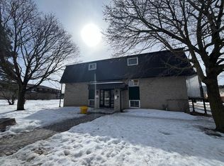 294 Conacher Dr #102, Kingston, ON K7K2X2