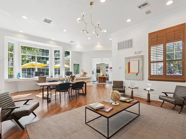 Alvista Sterling Palms — Photo 28