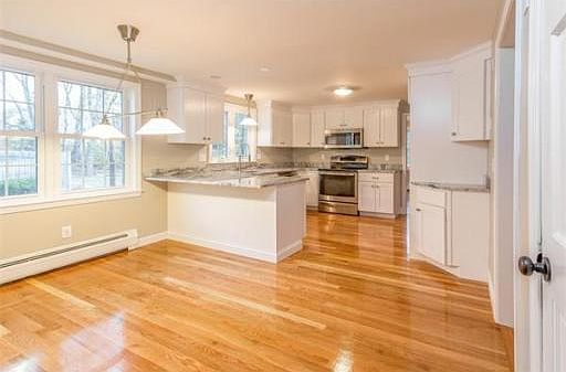1st image of 175 Candlewood Ln