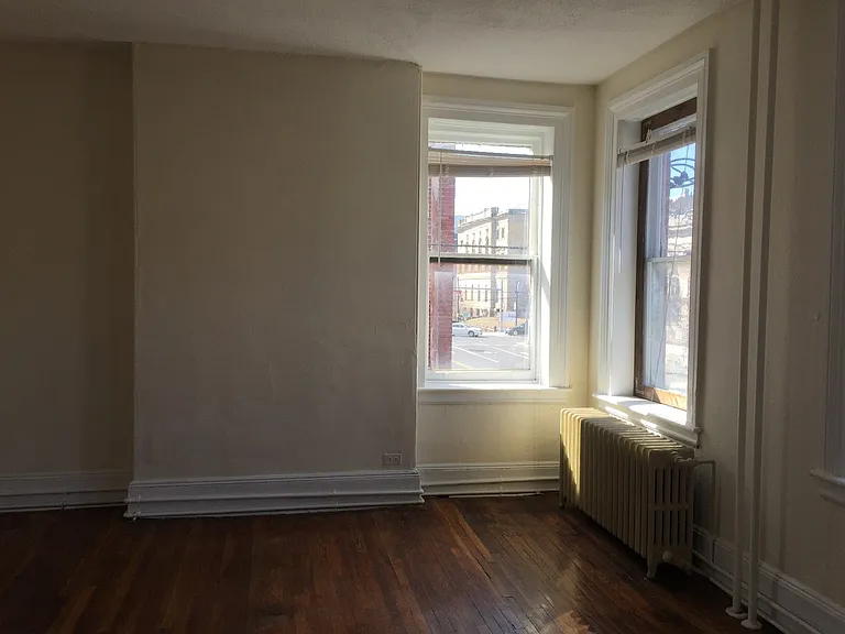 319 Market St — Photo 6