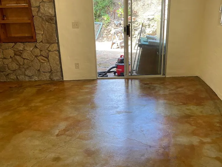 W Mountain Dr — Photo 9