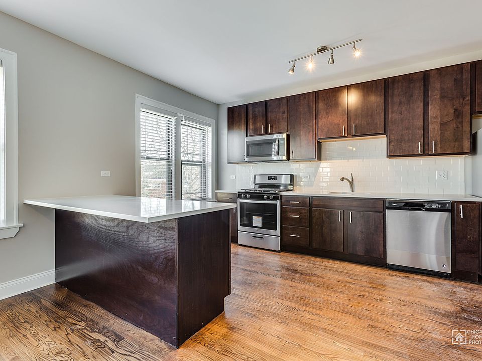 2B 2507 - Kitchen