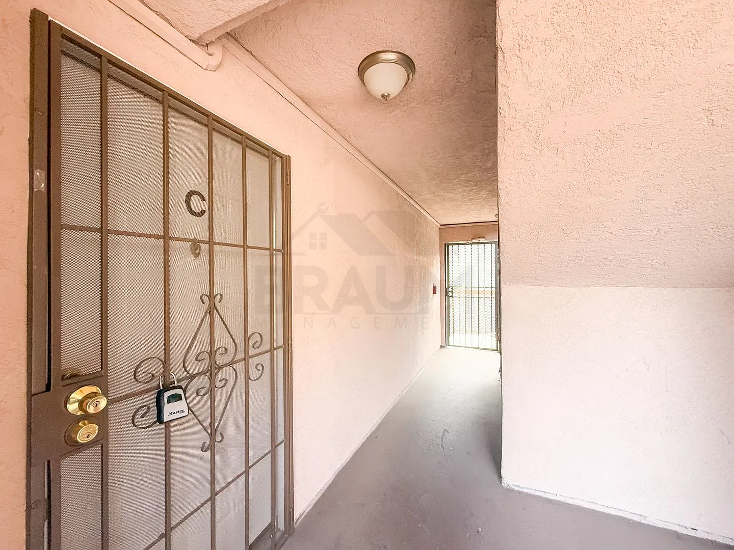 221 Elm Ave — Photo 4