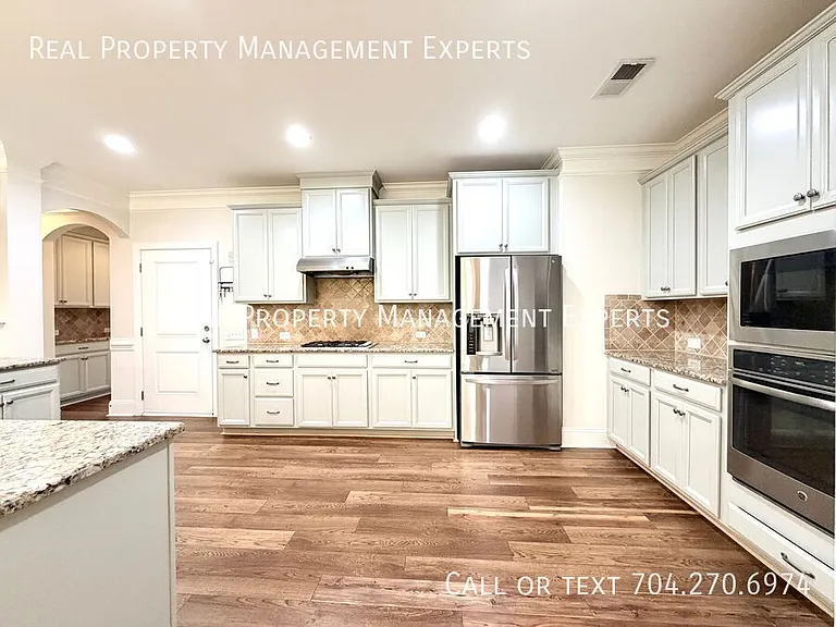 9416 Scorpio Ln — Photo 5