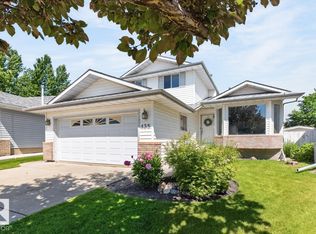 135 Meadowview Dr, Strathcona County, AB T8H 1P8