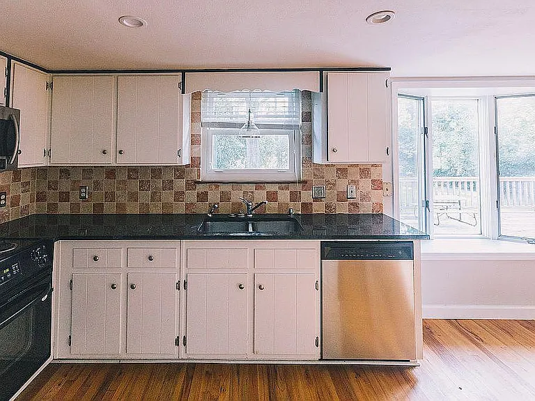 3030 Stillwood Ct — Photo 33