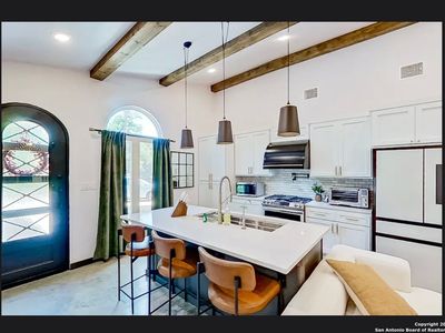 918 E MISTLETOE AVE, San Antonio, TX, 78212