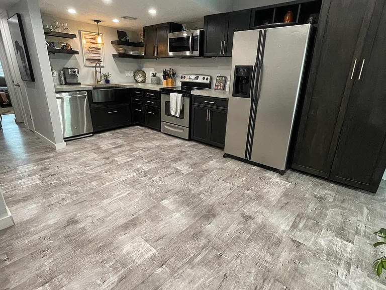 216 Angler Ave #25 — Photo 5