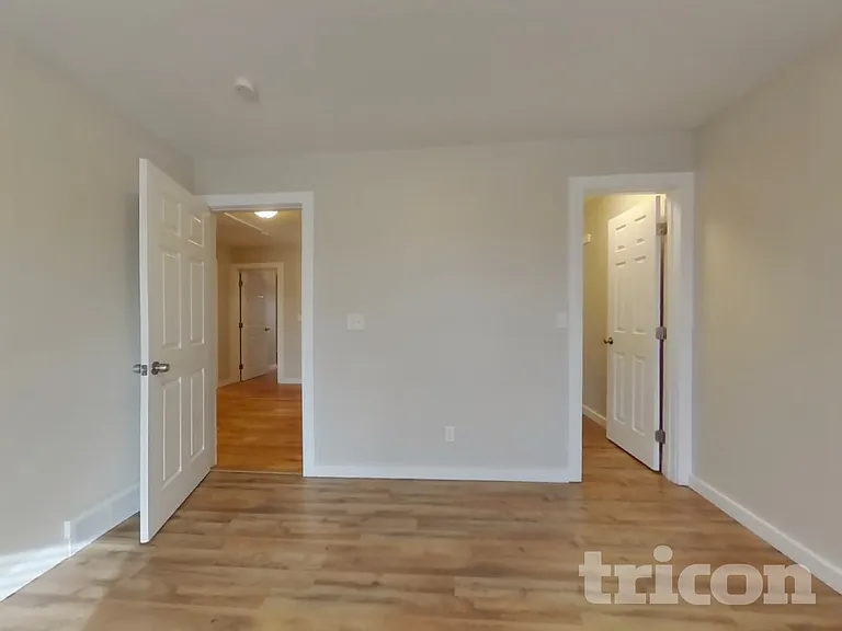 106 N 49th Avenue Ct — Photo 10