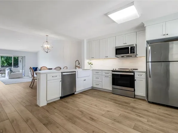 7767 Jewel LN #203, NAPLES, FL 34109