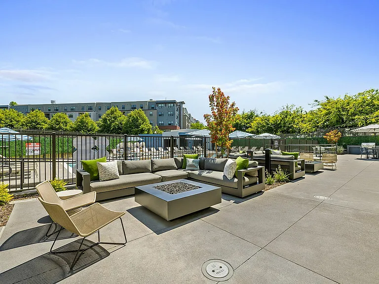 163-web-or-mls-775-n-6th-st