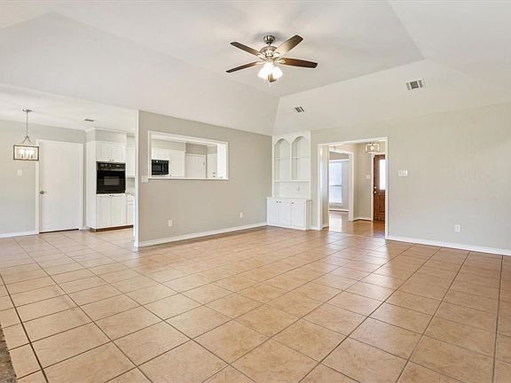 1201 Radisson Dr, Hewitt, TX 76643 | Zillow