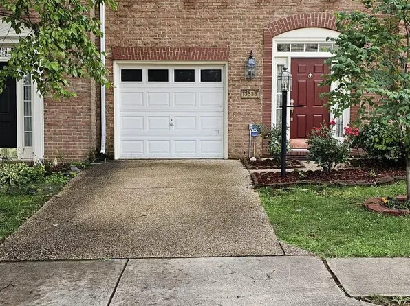13638 Flying Squirrel Dr, Herndon, VA 20171