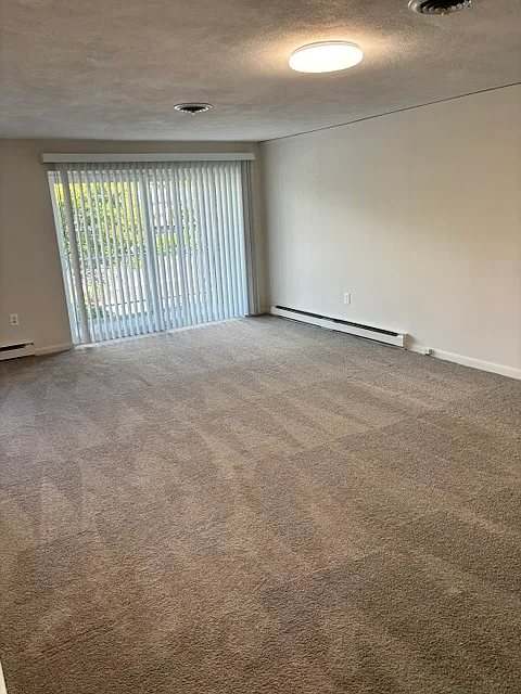 2 bed, 1.5 bath, 1250 sqft, $2,500 — Photo 2