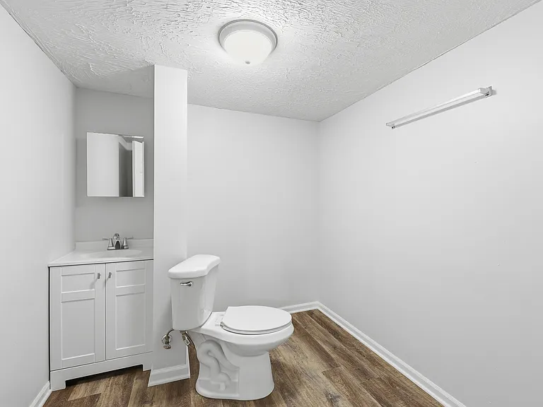 1882 Bennigan Dr — Photo 7