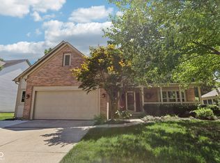 9831 Deering St, Fishers, IN 46037
