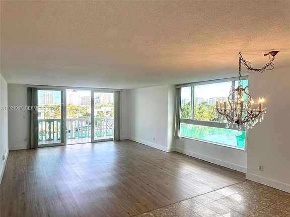 5th image of 9501 E Bay Harbor Dr APT 5B