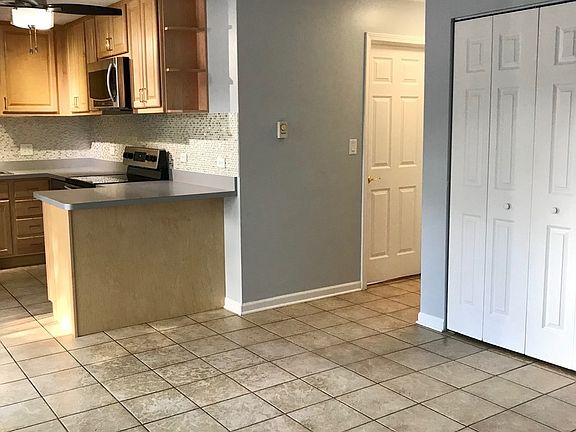 2nd image of 310 Lathrop Ave APT 200