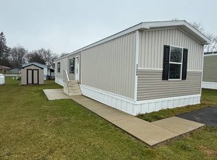 114 E Arlington Dr, Somerset, PA 15501