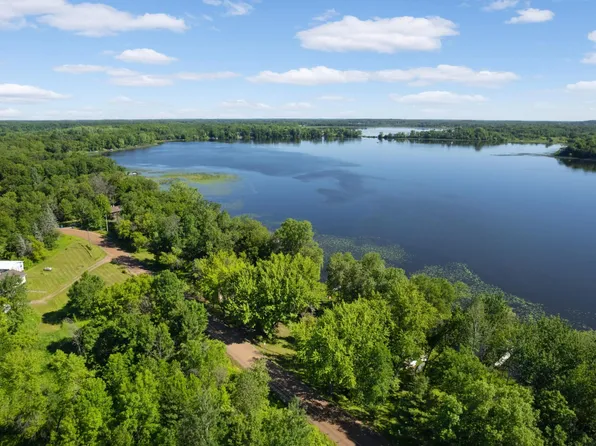 46569 Cambridge Dr, Stanchfield, MN 55080