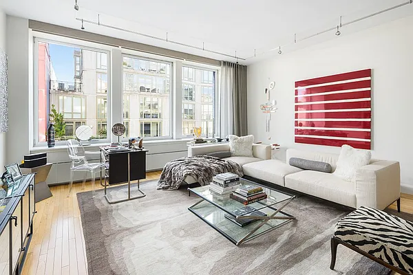 Sold by Dolly Lenz Real Estate LLC | media 14