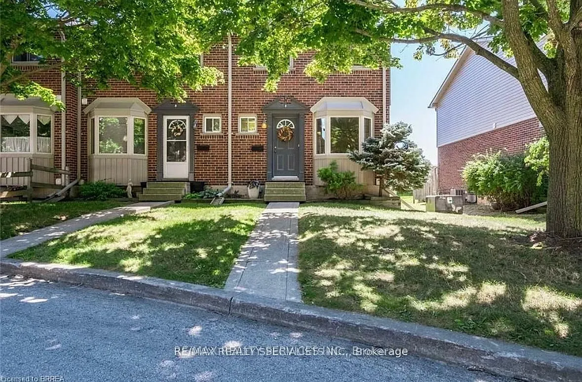3 bed, $2,350 — Photo 1