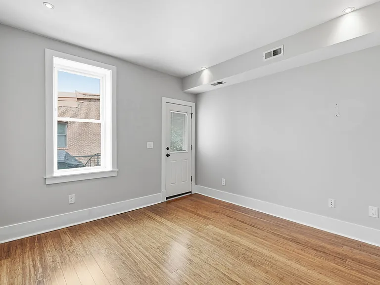 2128 1st St NW #2 — Photo 12