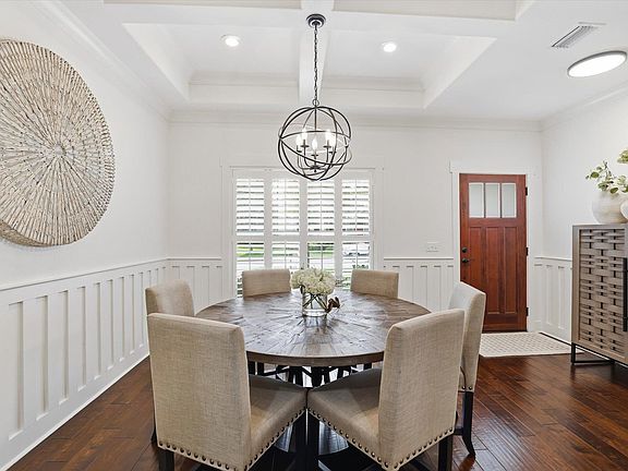 5th image of 2544 Carthage Ln