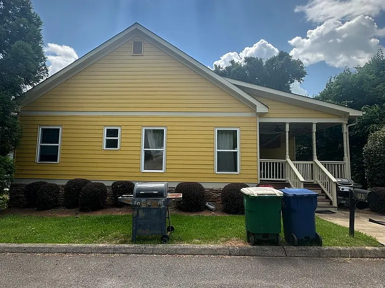 197 Marlin St — Photo 2