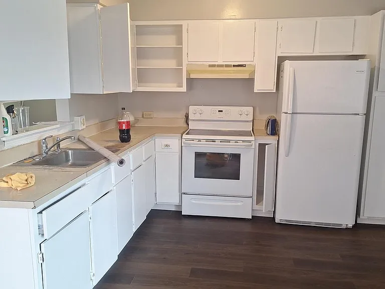 170 Seymour St — Photo 7